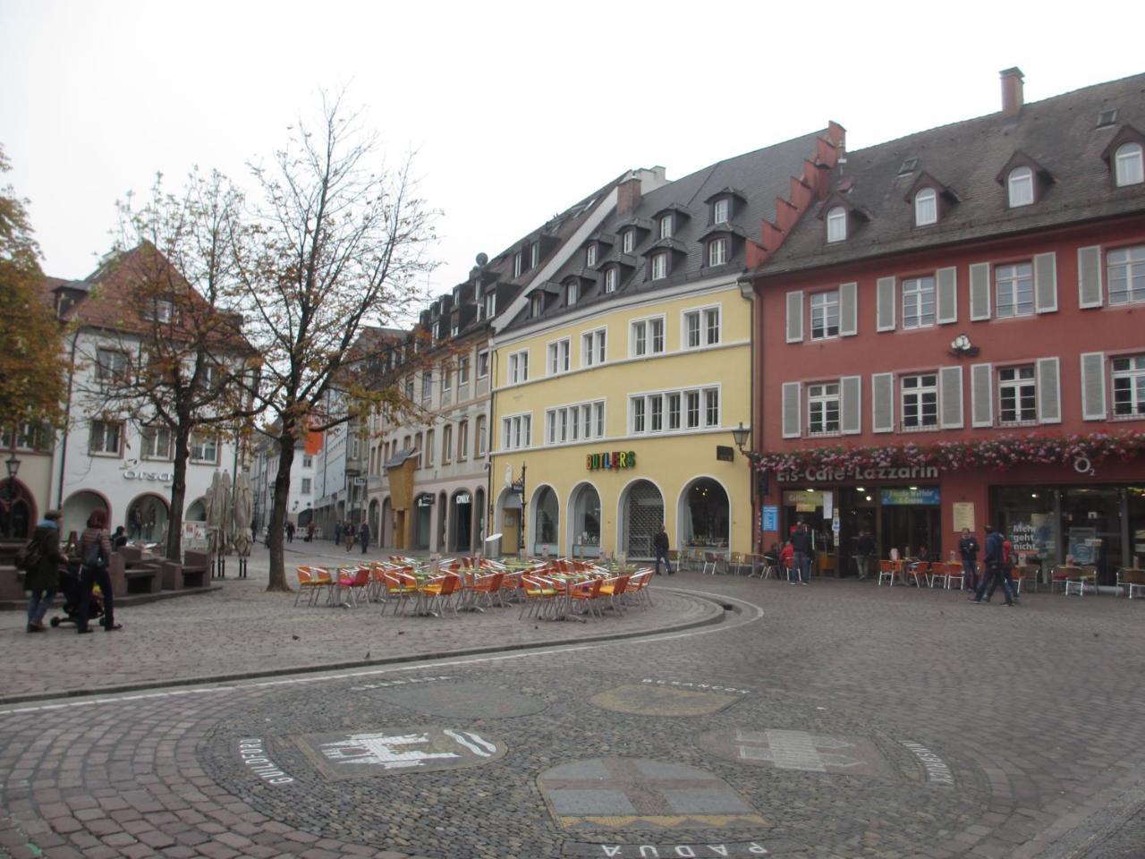 Am Rathausplatz